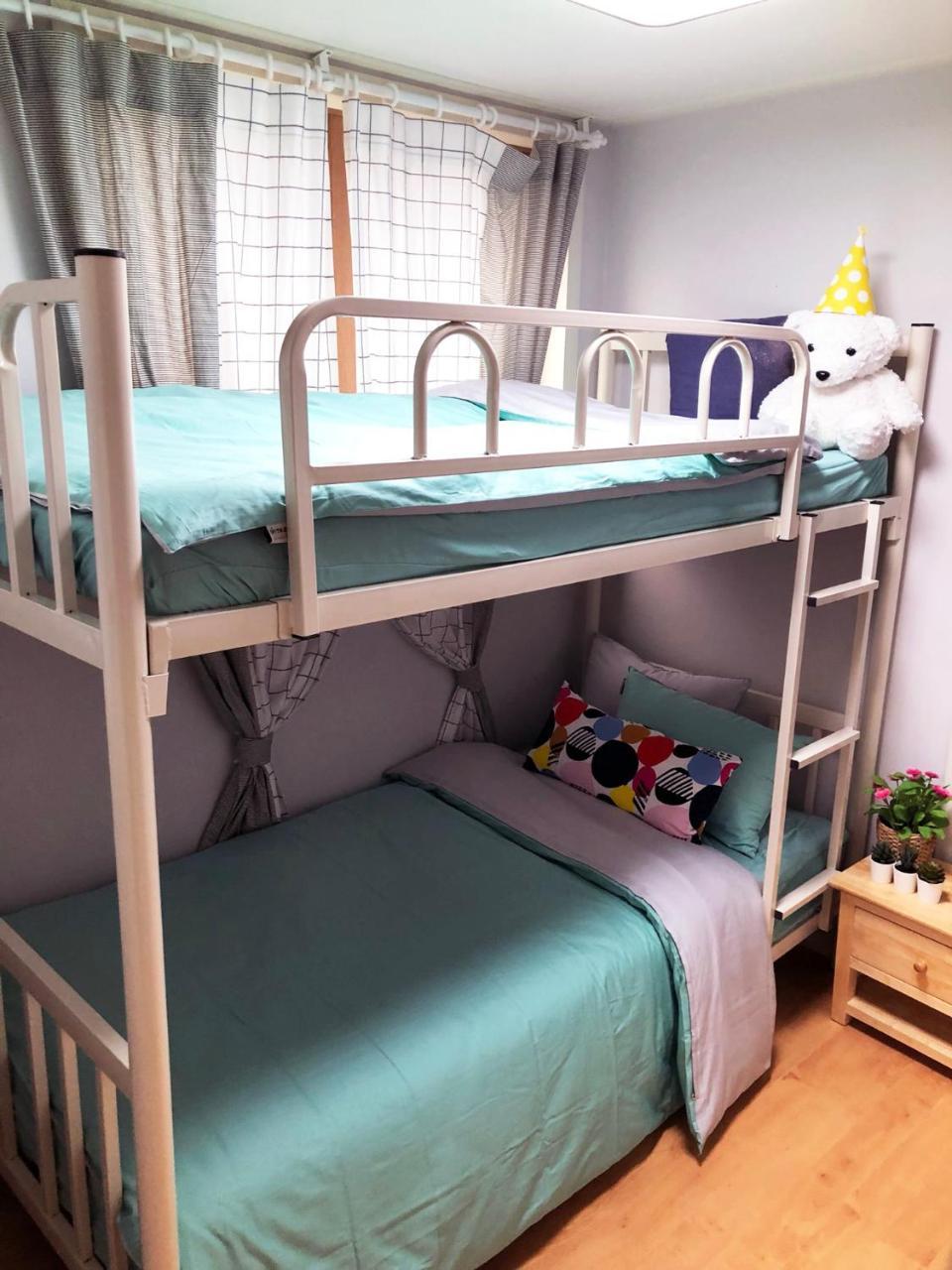 Lee & No Guesthouse Hongdae Сеул Екстериор снимка